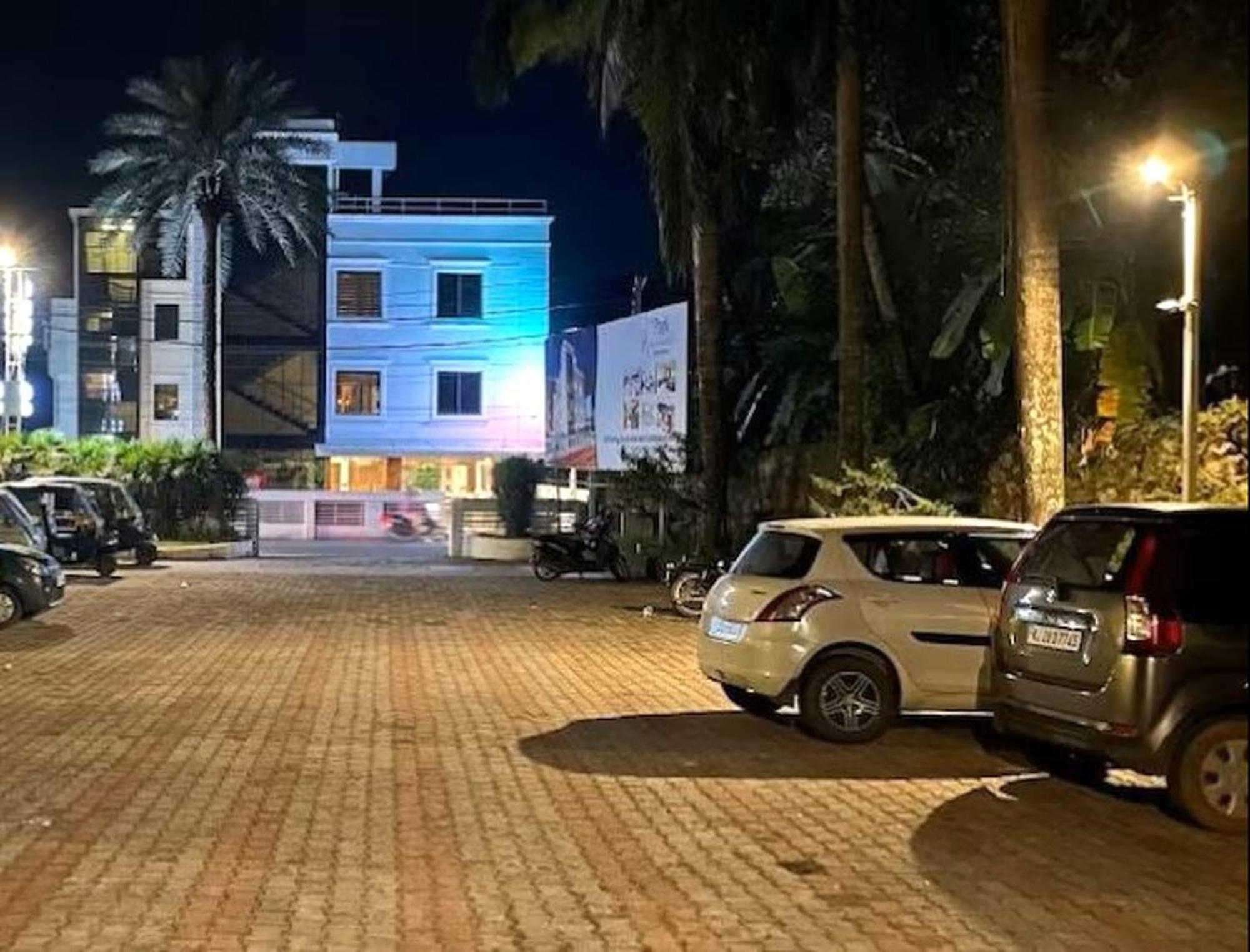 Hotel Park Residency Kozhancheri Экстерьер фото